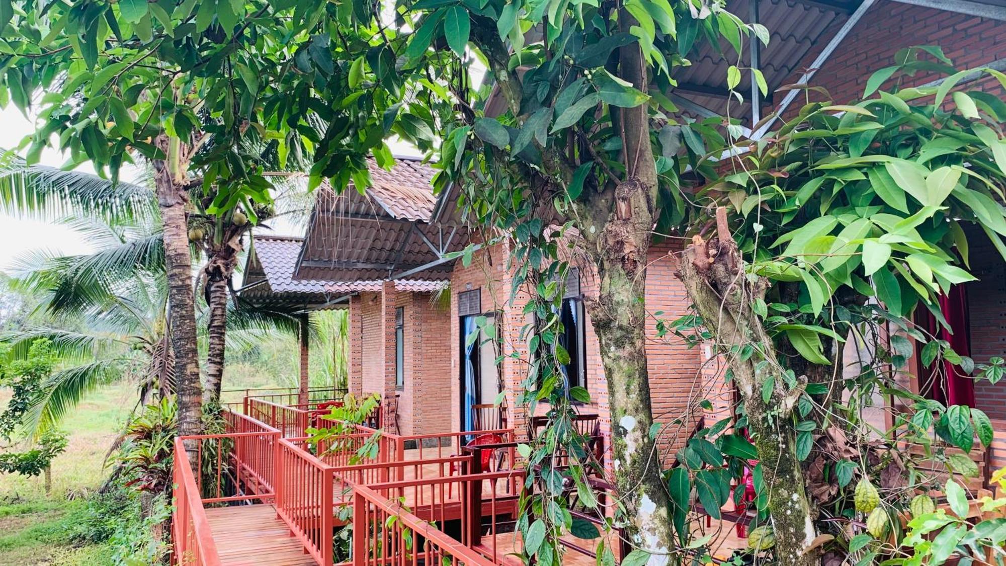 Gibbon Singing Home Stay Quan Tom Exterior foto